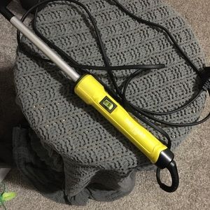 Bed head curling iron